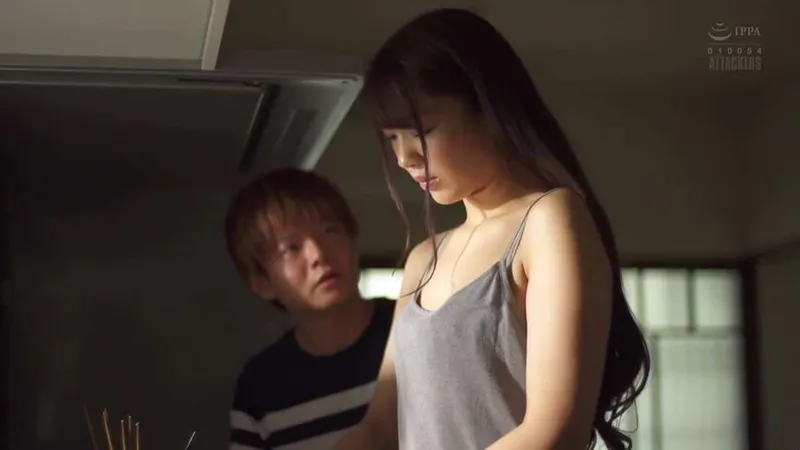 Chồng sắp cưới của chị gái trả bài cô em người vợ đang tội tình vì thất tình